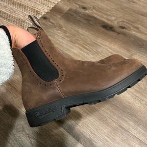 Blundstones